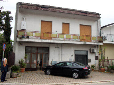 DUGENTA (BN) - 186 CASA INDIPENDENTE CON GIARDINO