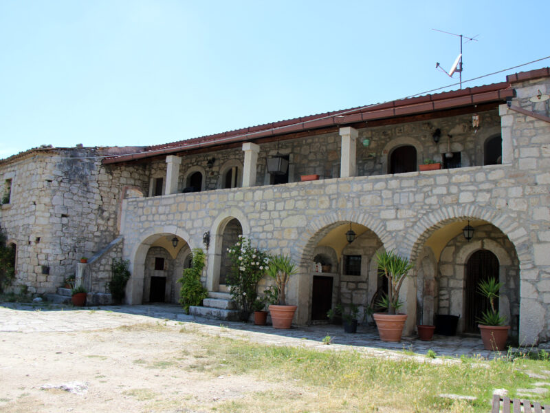 PONTELANDOLFO (BN) - 191 CASALE IN PIETRA VIVA RISTRUTTURATO