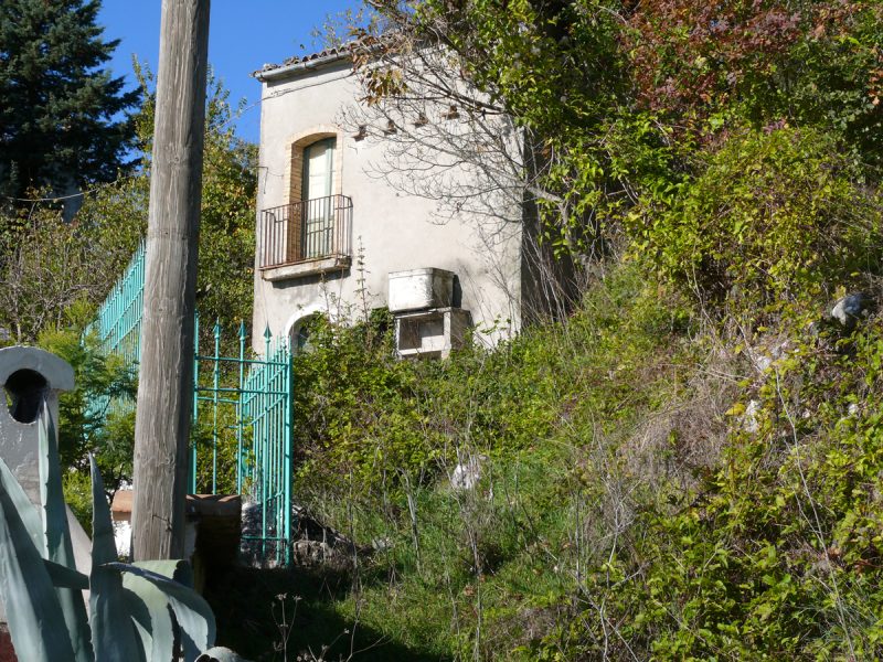 PONTELANDOLFO (BN) - 128 CASALE COLONICO CON TERRENO