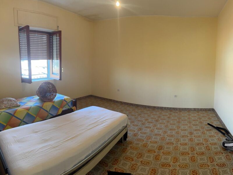 DUGENTA (BN) - 142 CASA INDIPENDENTE CON GIARDINO