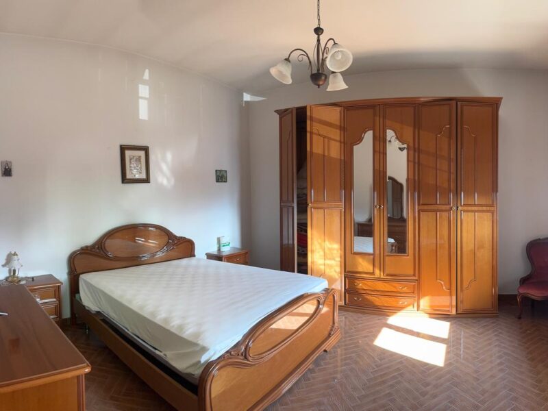 DUGENTA (BN) - 142 CASA INDIPENDENTE CON GIARDINO