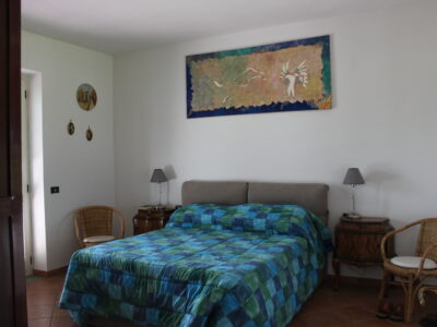 AMOROSI (BN) - 812 VILLA CON TERRENO