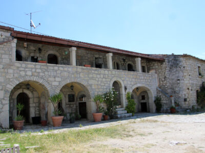 PONTELANDOLFO (BN) - 191 CASALE IN PIETRA VIVA RISTRUTTURATO