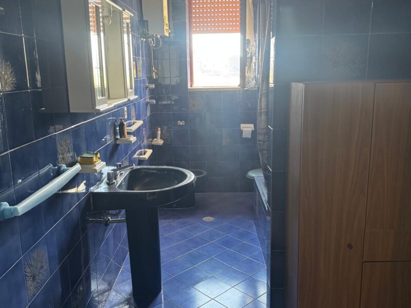 DUGENTA (BN) - 142 CASA INDIPENDENTE CON GIARDINO