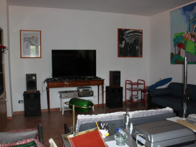 AMOROSI (BN) - 812 VILLA CON TERRENO