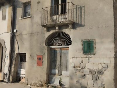 CAIAZZO (CE) - 204 PALAZZOTTO CON PICCOLO GIARDINO