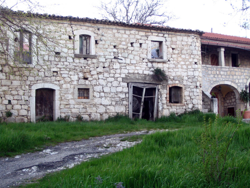 PONTELANDOLFO (BN) - 191 CASALE IN PIETRA VIVA RISTRUTTURATO