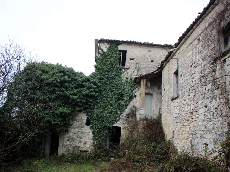 MORCONE (BN) - 400 CASALE IN PIETRA VIVA