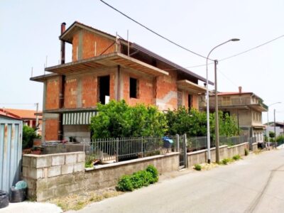 SOLOPACA (BN) - 505 CASA INDIPENDENTE CON GIARDINO