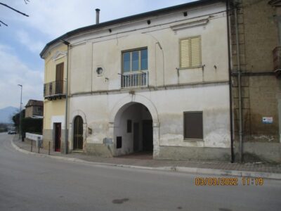DUGENTA (BN) - 507 PALAZZOTTO INDIPENDENTE