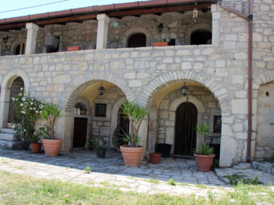 PONTELANDOLFO (BN) - 191 CASALE IN PIETRA VIVA RISTRUTTURATO