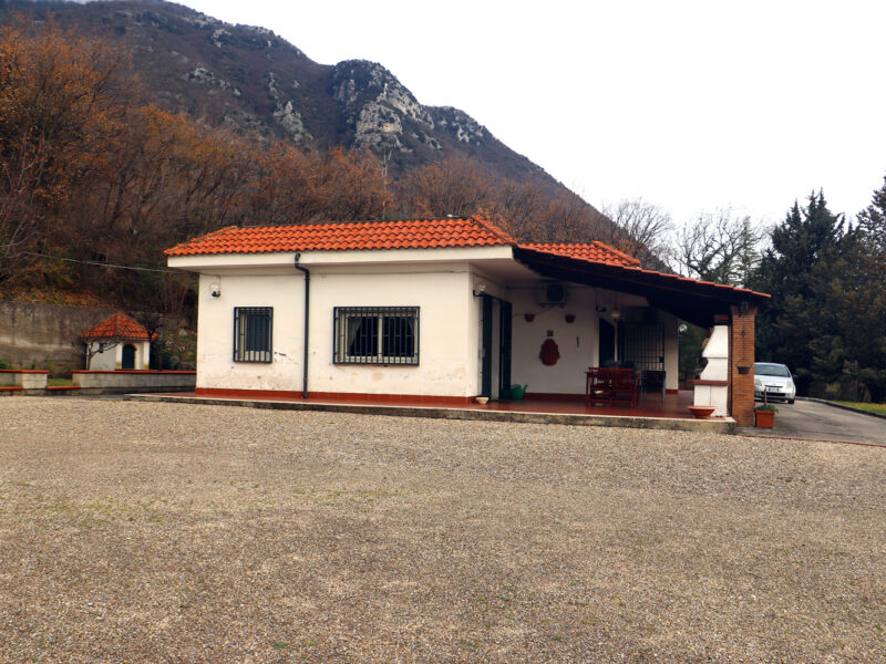 MELIZZANO (BN) - 410 VILLA CON GIARDINO