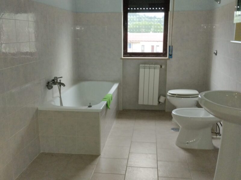 MELIZZANO (BN) - 518 VILLETTA A SCHIERA CON GIARDINO