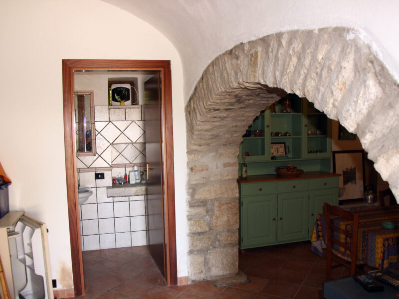 PONTELANDOLFO (BN) - 191 CASALE IN PIETRA VIVA RISTRUTTURATO