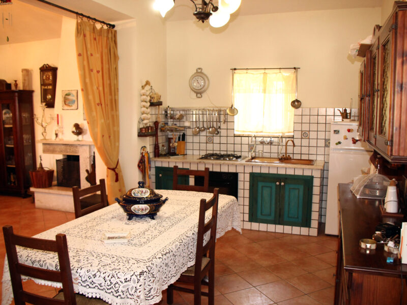 PONTELANDOLFO (BN) - 191 CASALE IN PIETRA VIVA RISTRUTTURATO