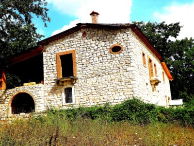 SASSINORO (BN) - 187 CASALE IN PIETRA VIVA CON TERRENO