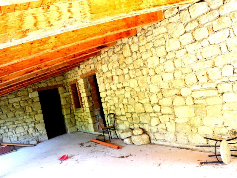 SASSINORO (BN) - 187 CASALE IN PIETRA VIVA CON TERRENO