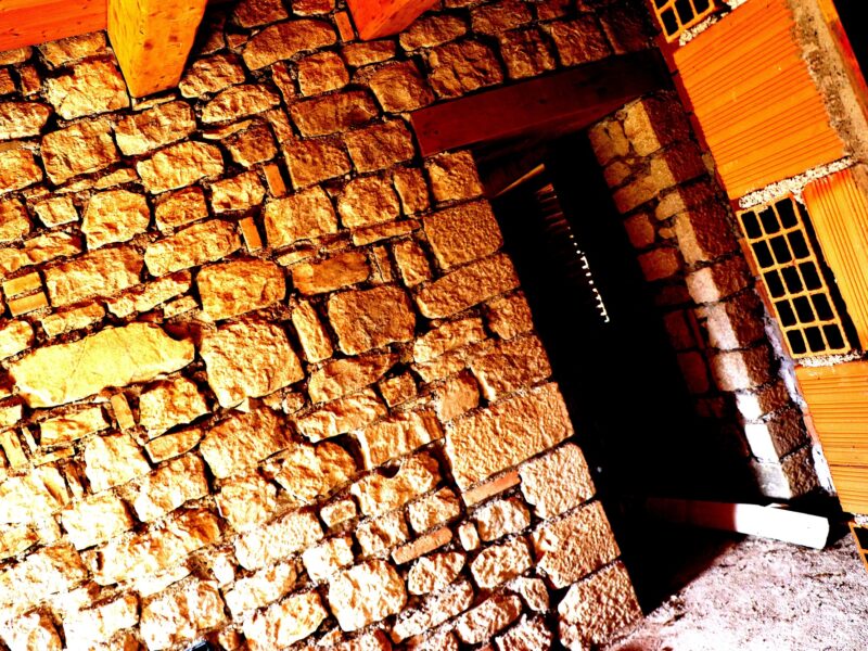 SASSINORO (BN) - 187 CASALE IN PIETRA VIVA CON TERRENO