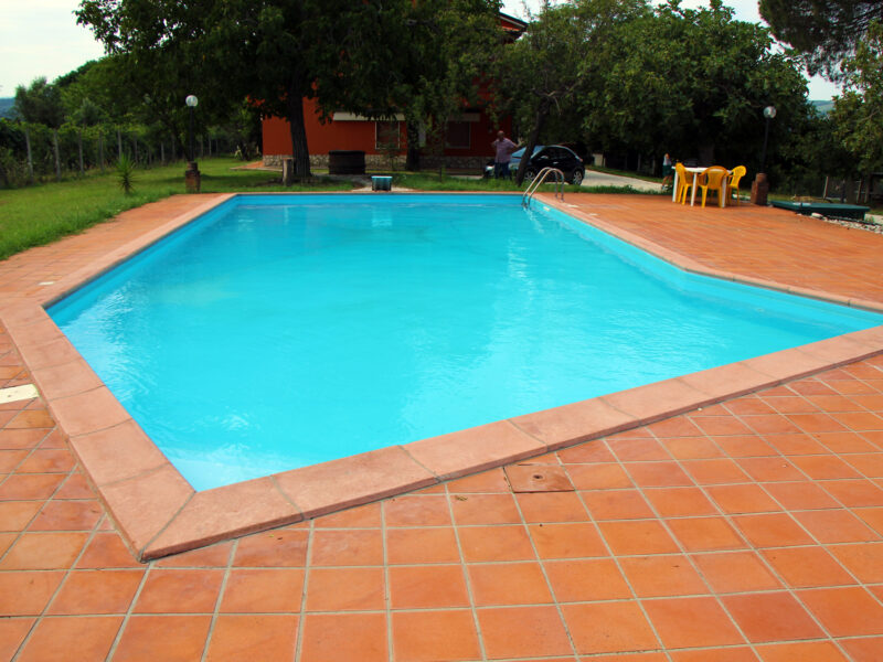 AMOROSI (BN) - 409 VILLA CON PISCINA