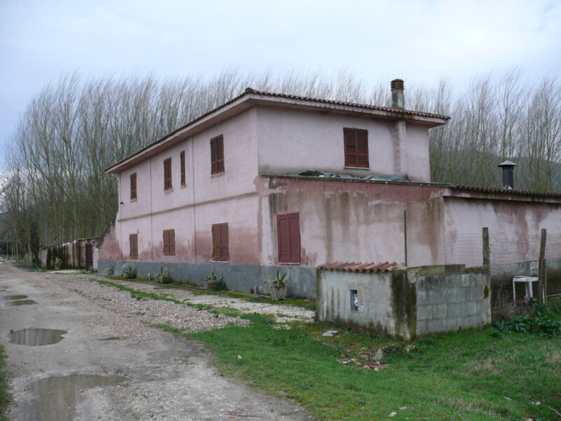 LIMATOLA (BN) - 373 CASALE COLONICA CON TERRENO