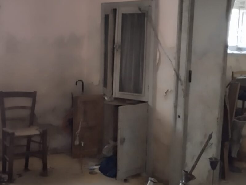 SANT'AGATA DE' GOTI (BN) - 110 CASALE CON PERTINENZE E TERRENO