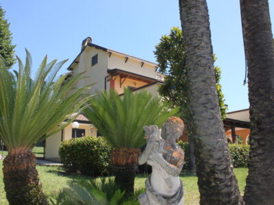 RUVIANO (CE) - 797 VILLA CON PISCINA