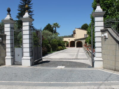 RUVIANO (CE) - 797 VILLA CON PISCINA