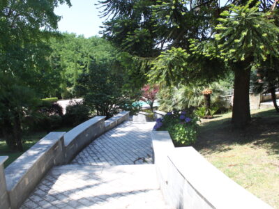 RUVIANO (CE) - 797 VILLA CON PISCINA