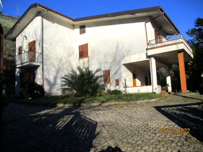 DURAZZANO (BN) - 523 VILLA CON GIARDINO