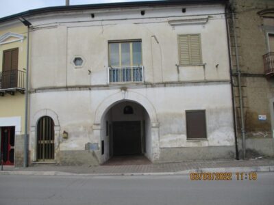 DUGENTA (BN) - 507 PALAZZOTTO INDIPENDENTE