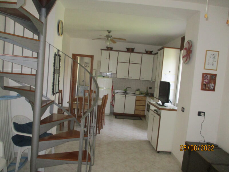 DUGENTA (BN) - 64 APPARTAMENTO ARREDATO