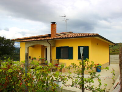 CAMPOLATTARO (BN) - 434 AZIENDA AGRICOLA