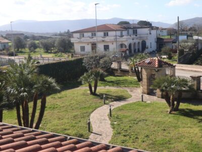 DUGENTA (BN) - 242 VILLA CON GIARDINO