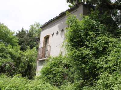 PONTELANDOLFO (BN) - 128 CASALE COLONICO CON TERRENO