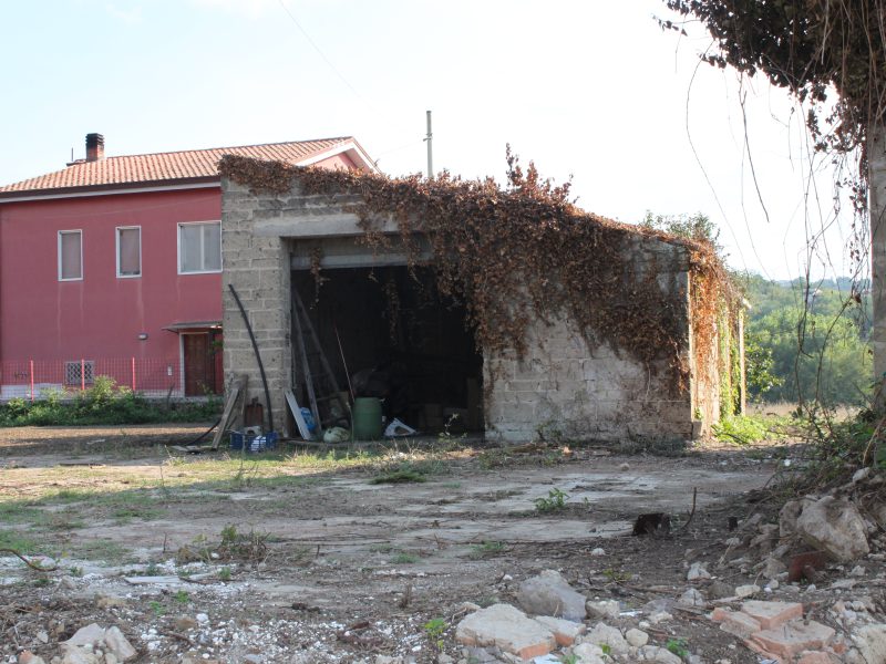 SANT'AGATA DE' GOTI (BN) - 110 CASALE CON PERTINENZE E TERRENO