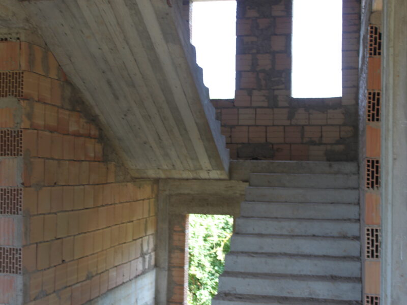 LIMATOLA (BN) - 8 VILLA GREZZA CON TERRENO