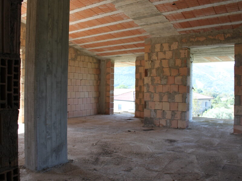 LIMATOLA (BN) - 8 VILLA GREZZA CON TERRENO