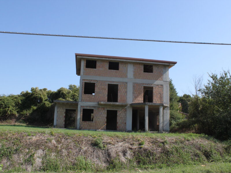 LIMATOLA (BN) - 9 VILLA DA RIFINIRE