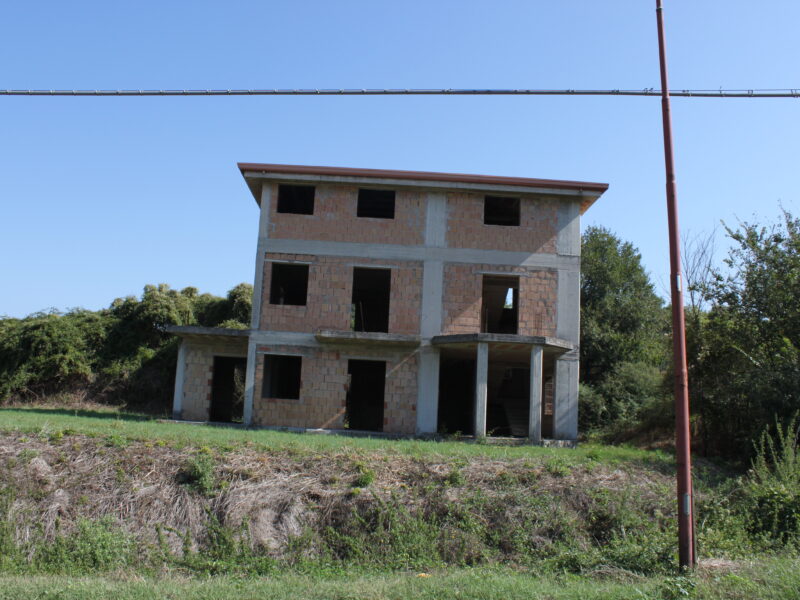 LIMATOLA (BN) - 9 VILLA DA RIFINIRE