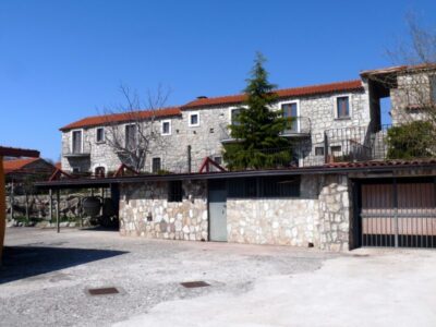 PONTELANDOLFO (BN) - 34 PORZIONE DI CASALE IN PIETRA VIVA