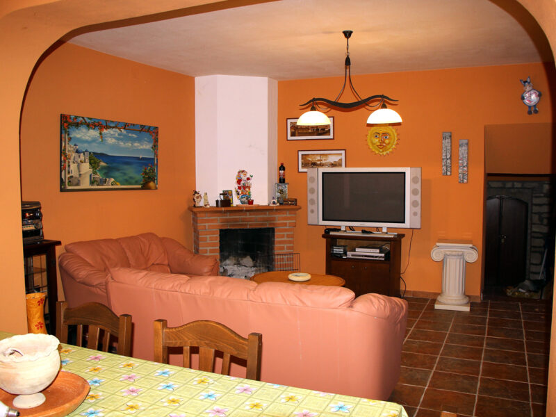 PONTELANDOLFO (BN) - 195 CASALE IN PIETRA VIVA