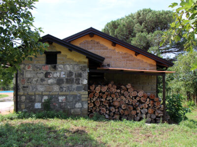 AMOROSI (BN) - 409 VILLA CON PISCINA