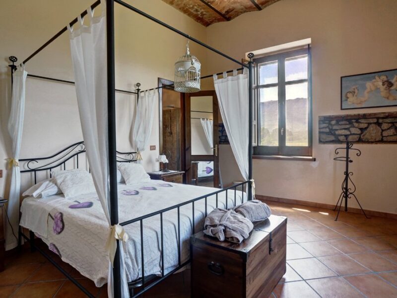 CANTALUPO NEL SANNIO (IS) - 211 STUPENDO CASALE CON GIARDINO