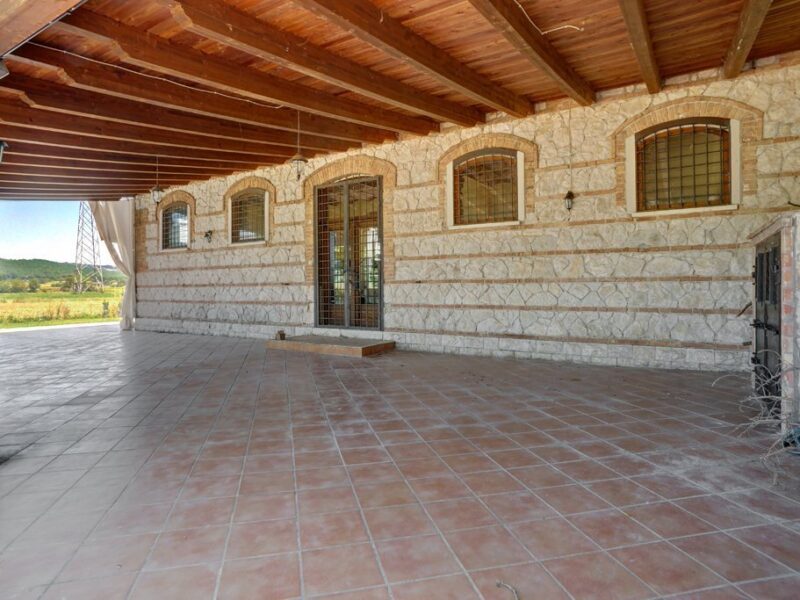 CANTALUPO NEL SANNIO (IS) - 211 STUPENDO CASALE CON GIARDINO