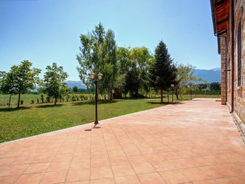 CANTALUPO NEL SANNIO (IS) - 211 STUPENDO CASALE CON GIARDINO