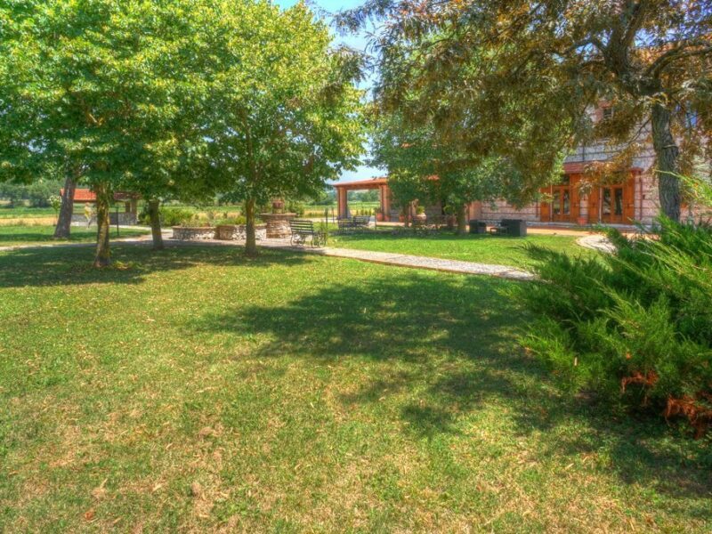 CANTALUPO NEL SANNIO (IS) - 211 STUPENDO CASALE CON GIARDINO