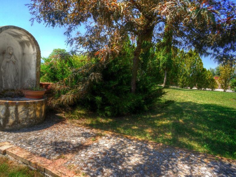 CANTALUPO NEL SANNIO (IS) - 211 STUPENDO CASALE CON GIARDINO