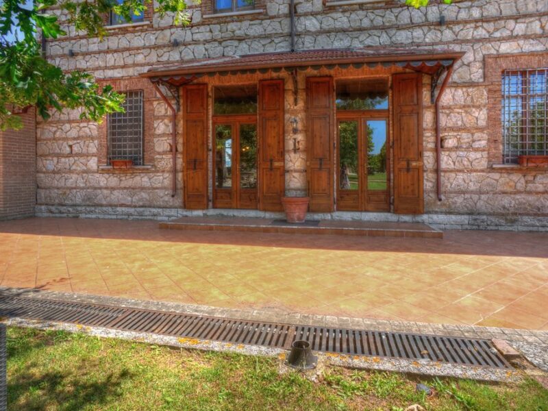 CANTALUPO NEL SANNIO (IS) - 211 STUPENDO CASALE CON GIARDINO