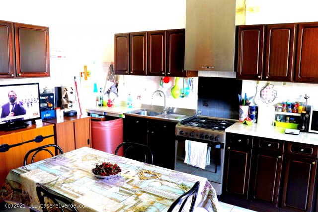 SOLOPACA (BN) - 505 CASA INDIPENDENTE CON GIARDINO