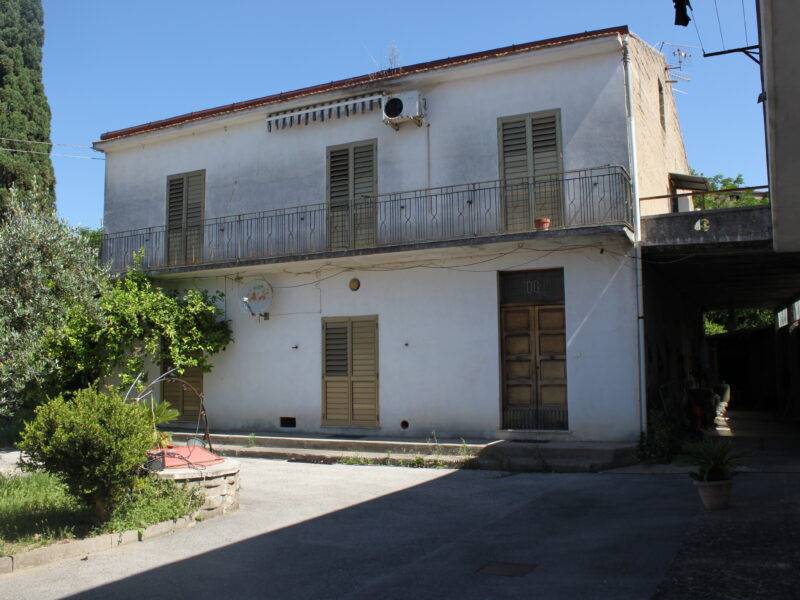 DUGENTA (BN) - 807 APPARTAMENTO AL PIANO TERRA